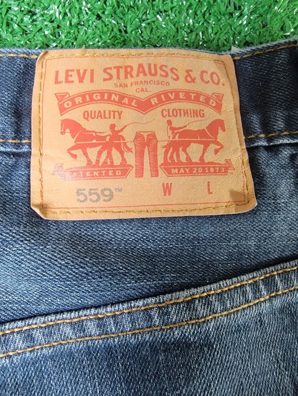 Levi's 559 Men's Denim Blue Jeans 48x30 Pockets Button Zipper Big & Tall Casual